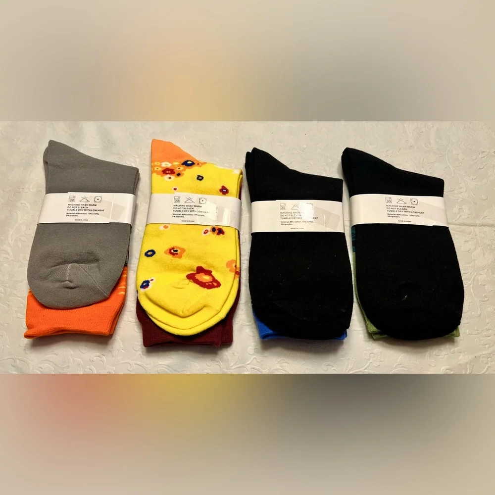 Vibrant Artistic Socks Collection - Set of 4 Pairs
